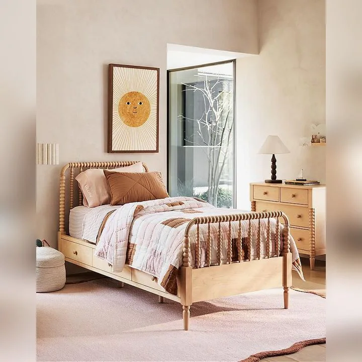 THE SPINDLE BED – MODEL A2042