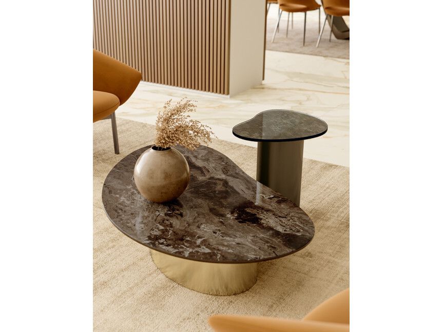 NEXUS Central coffee table