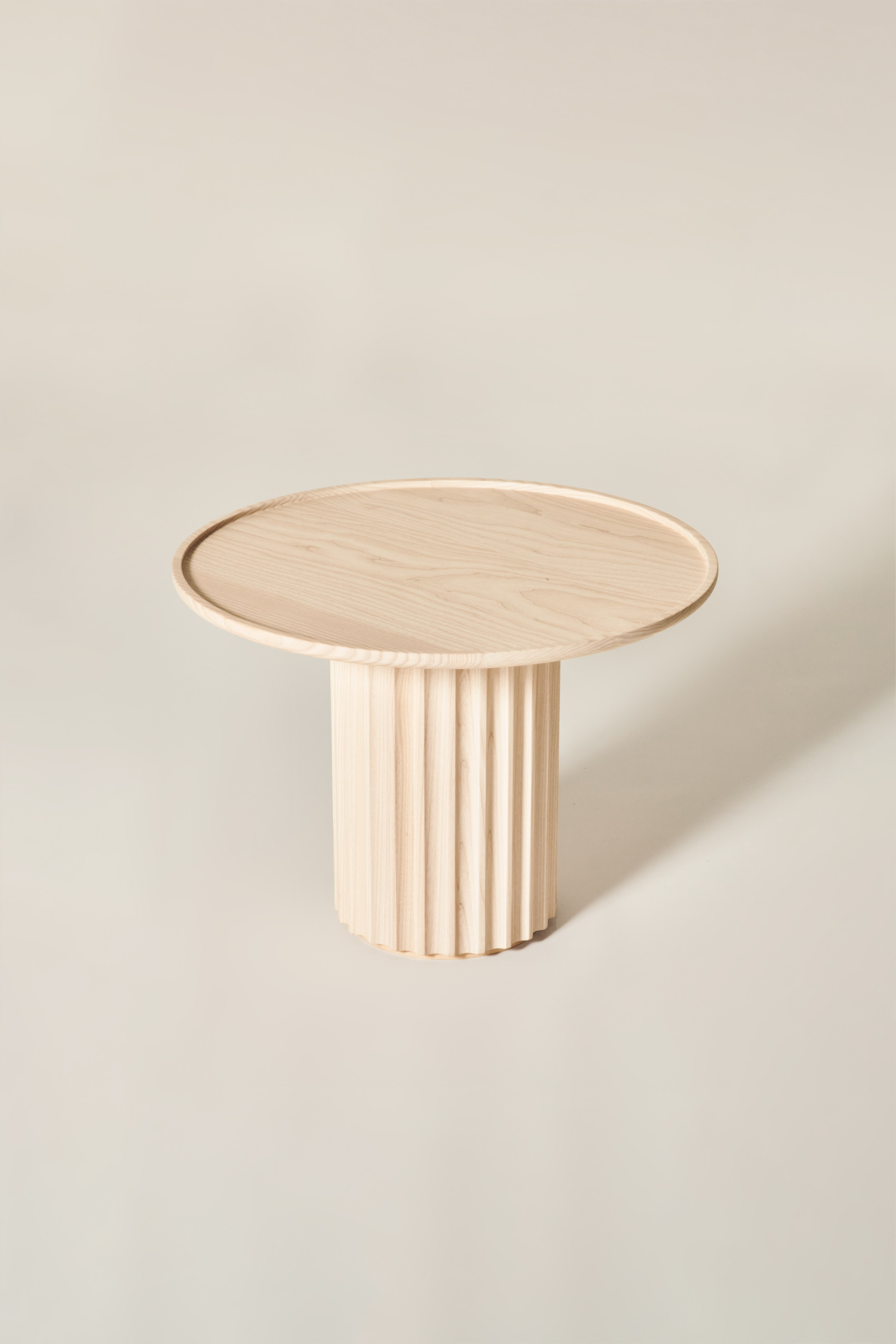 CAPITELLO — Round ash coffee table