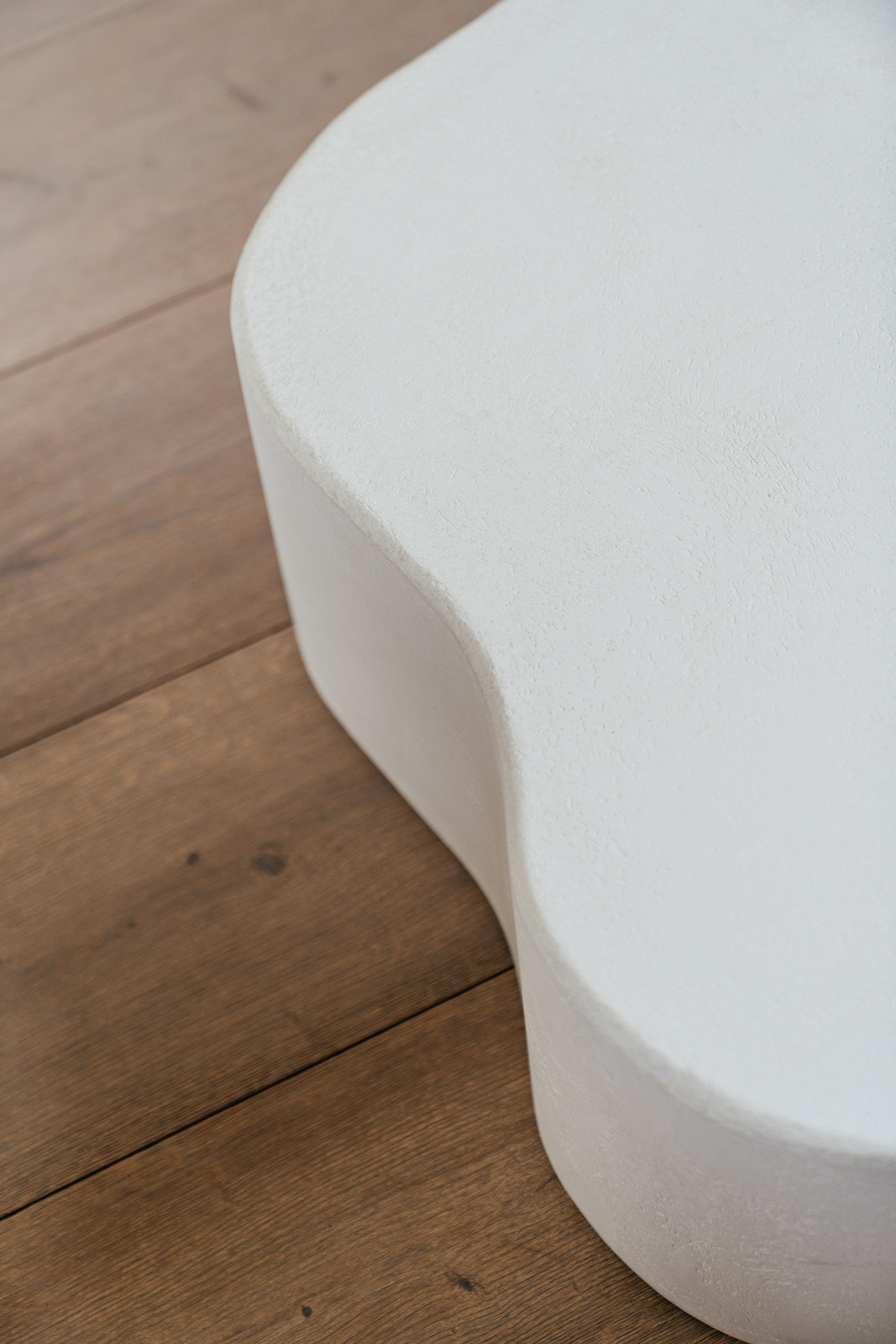 FLINT F01 Free form low coffee table