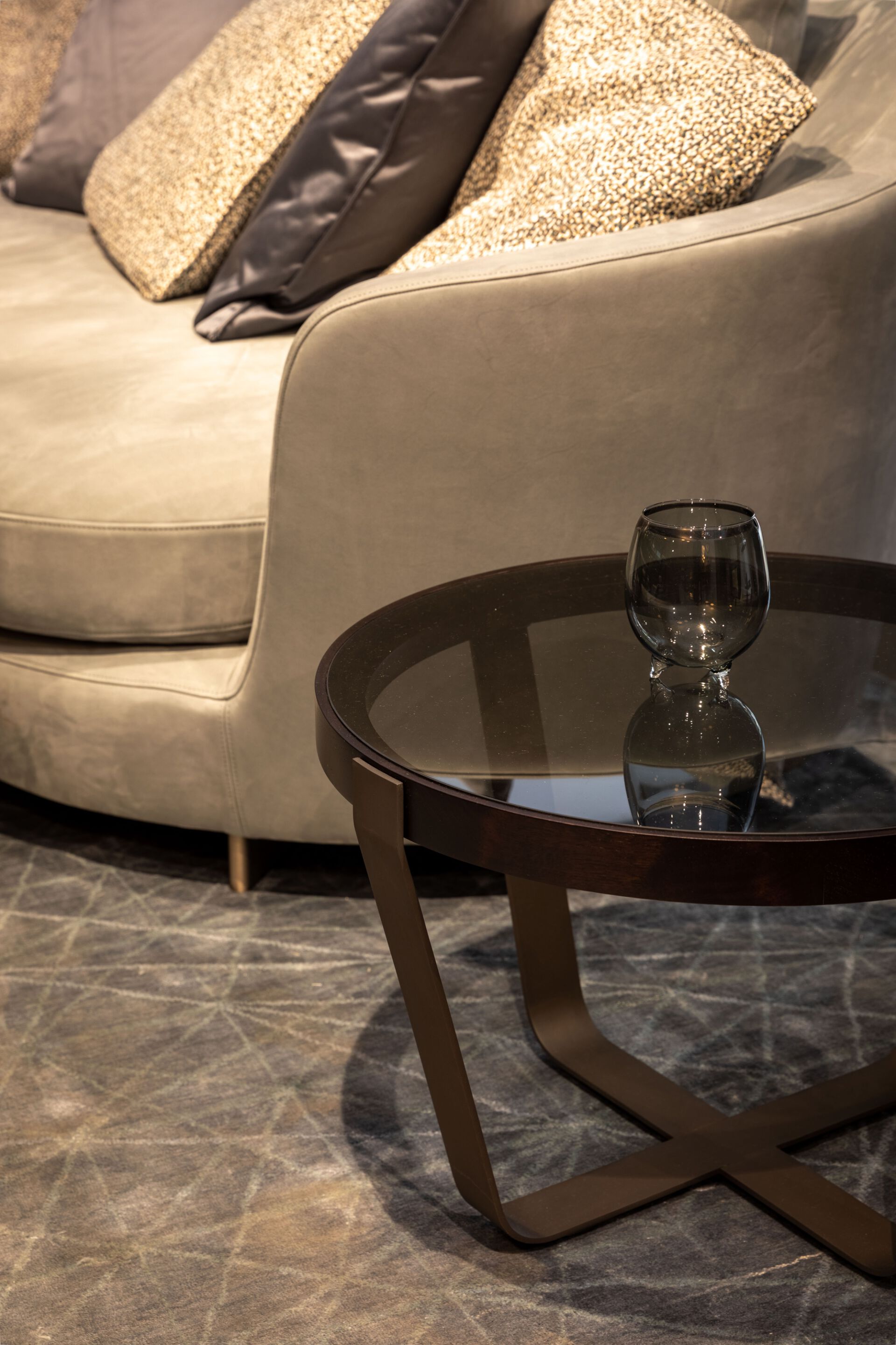 DC OCCASIONAL TABLE Round coffee table