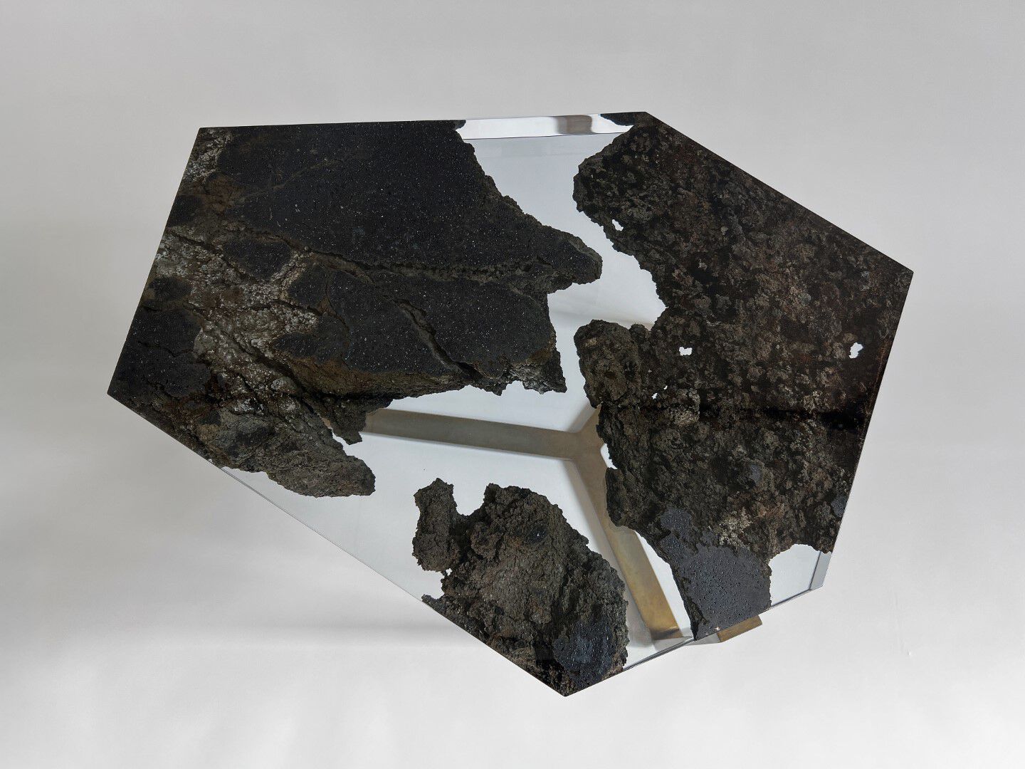 AEOLIE Lava stone and resin central coffee table