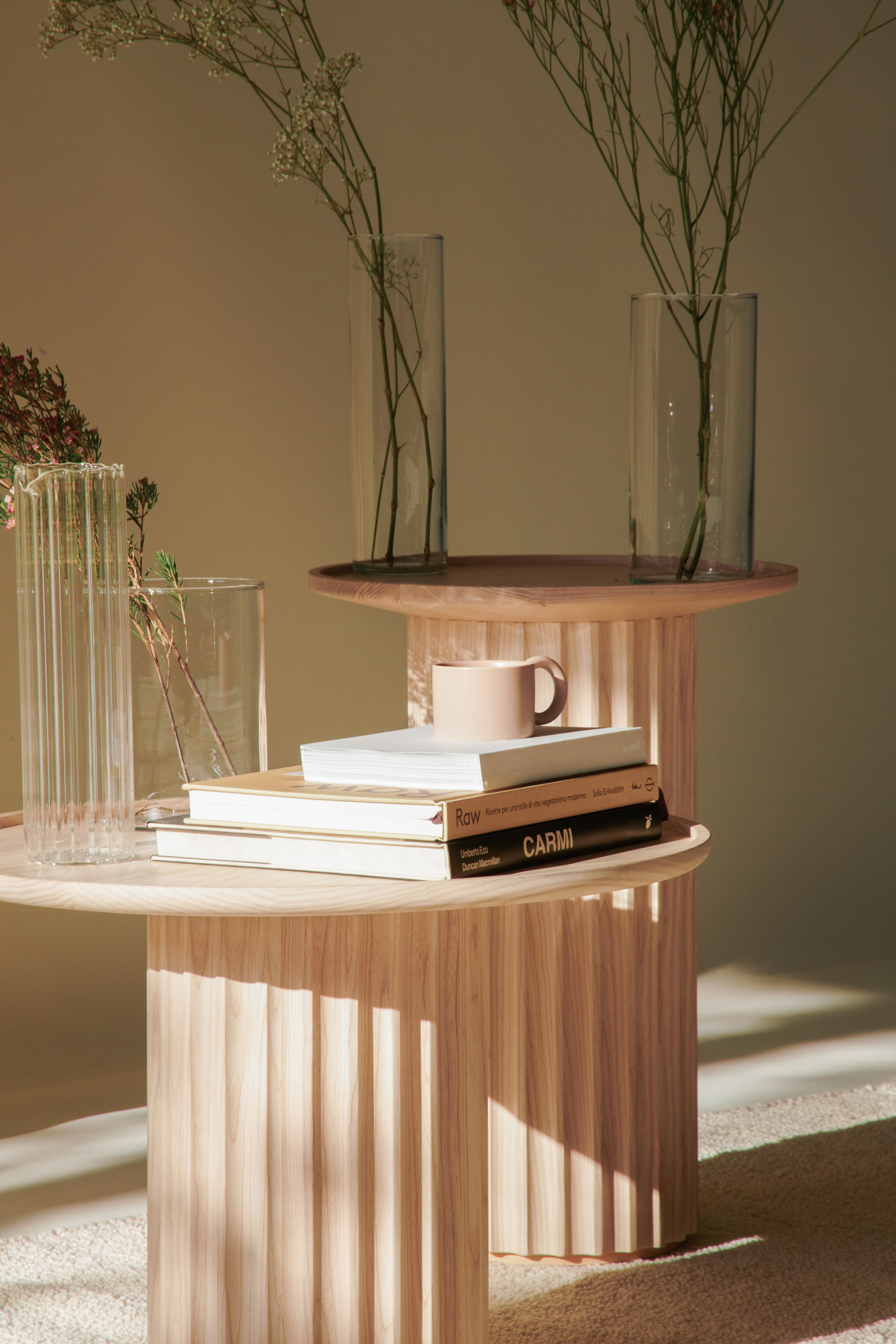CAPITELLO — Round ash coffee table
