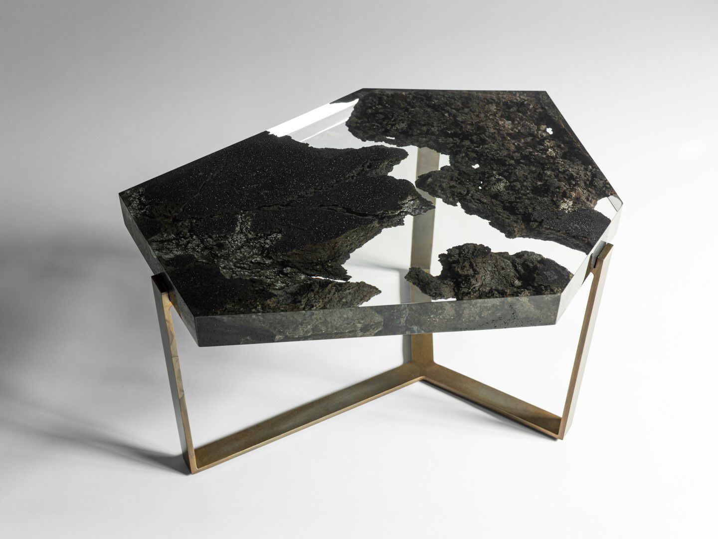 AEOLIE Lava stone and resin central coffee table