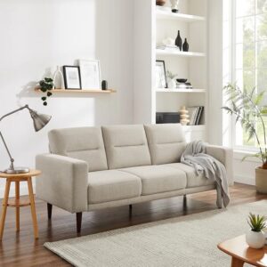 Minimalism Meets Bold – Model A369