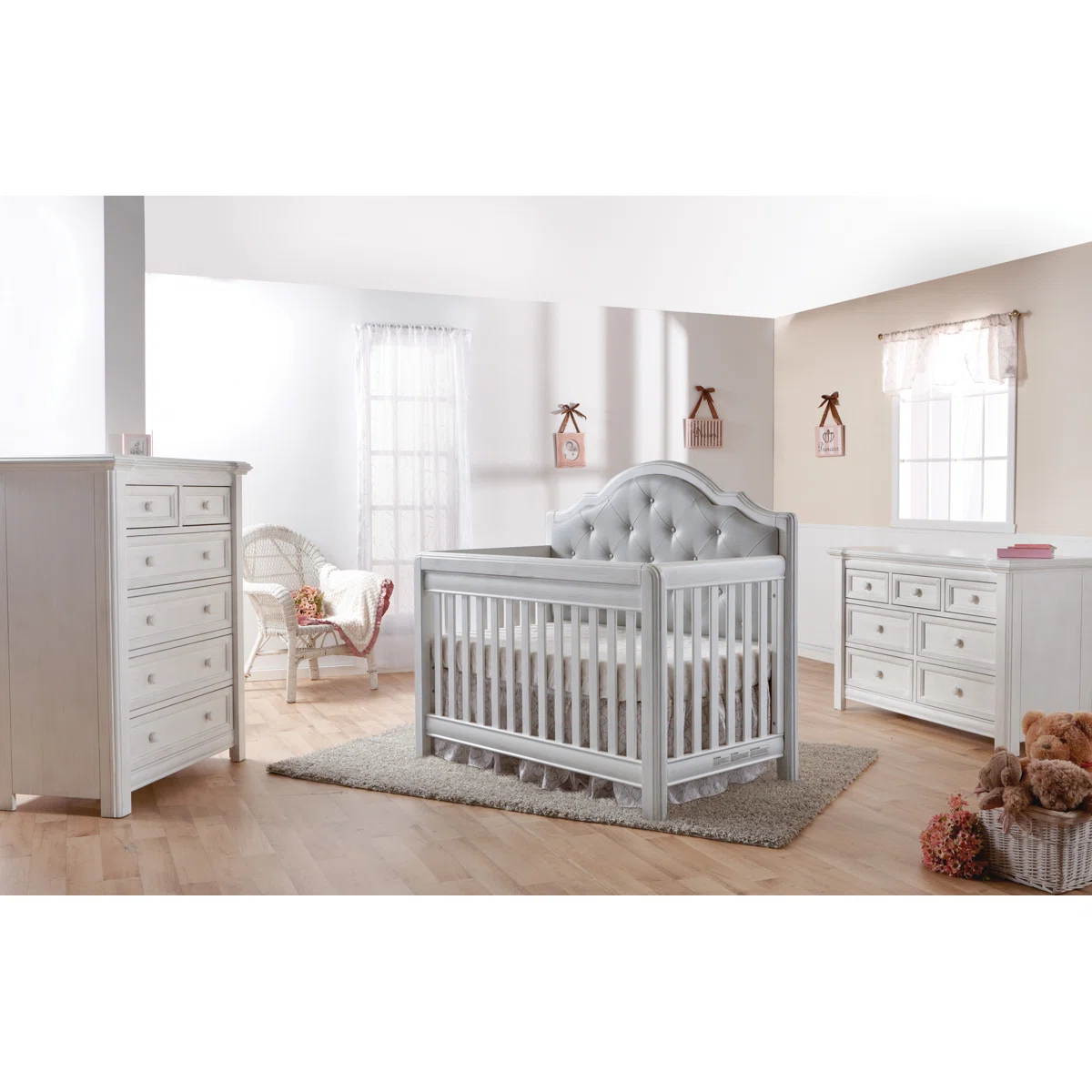 Avah Baby Crib – Classic Tufted Headboard
