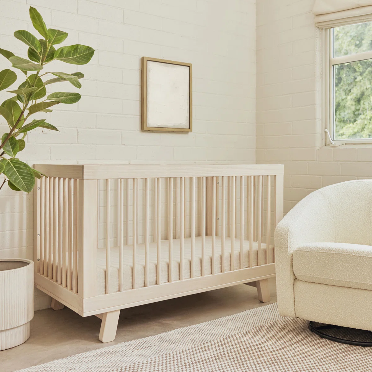 Hudson Baby Crib &ndash; Modern Natural Design