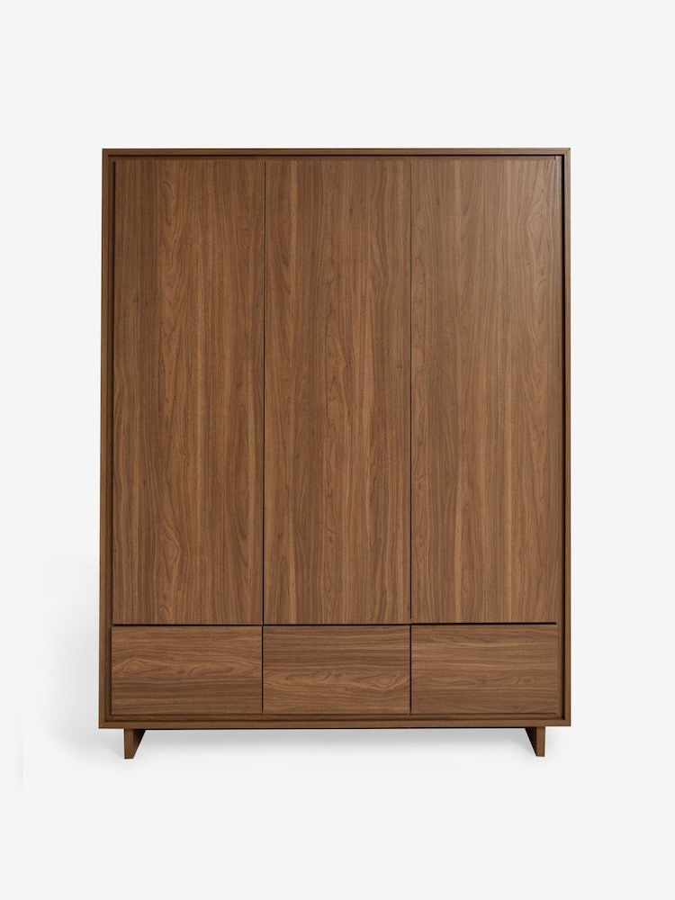 THE MODERN WARDROBE – MODEL A2034