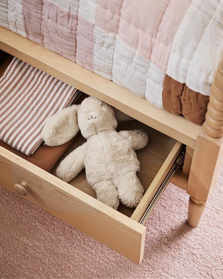 THE SPINDLE BED – Model A2042