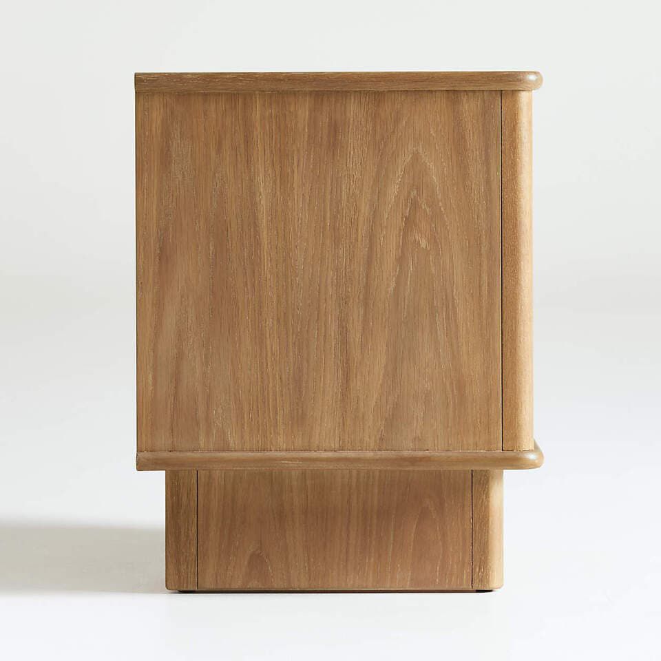 THE MOON NIGHTSTAND – Model A2067