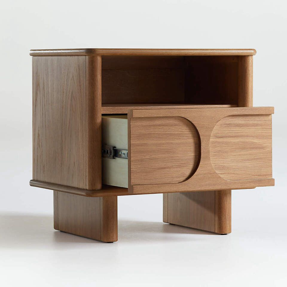 THE MOON NIGHTSTAND – Model A2067