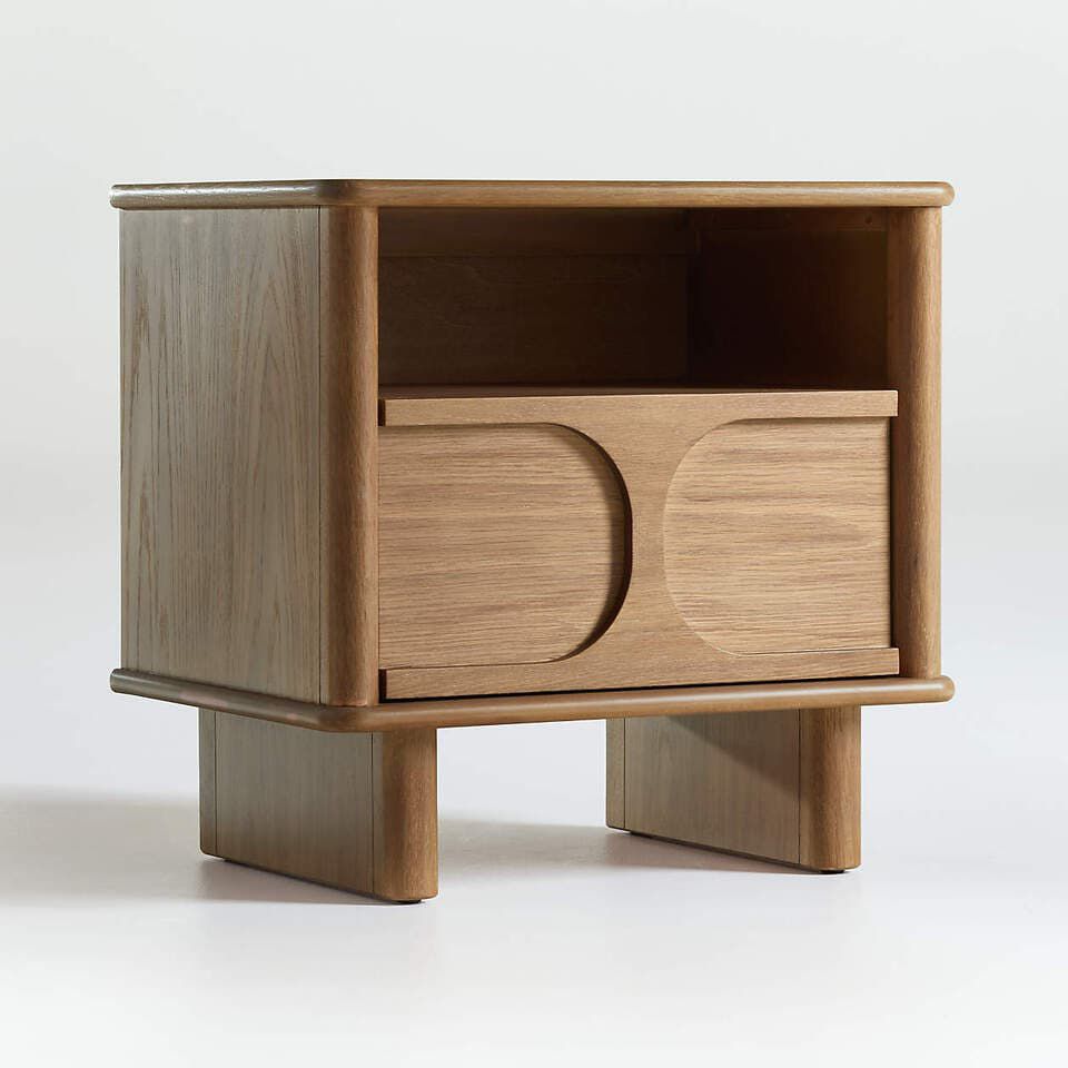 THE MOON NIGHTSTAND – Model A2067