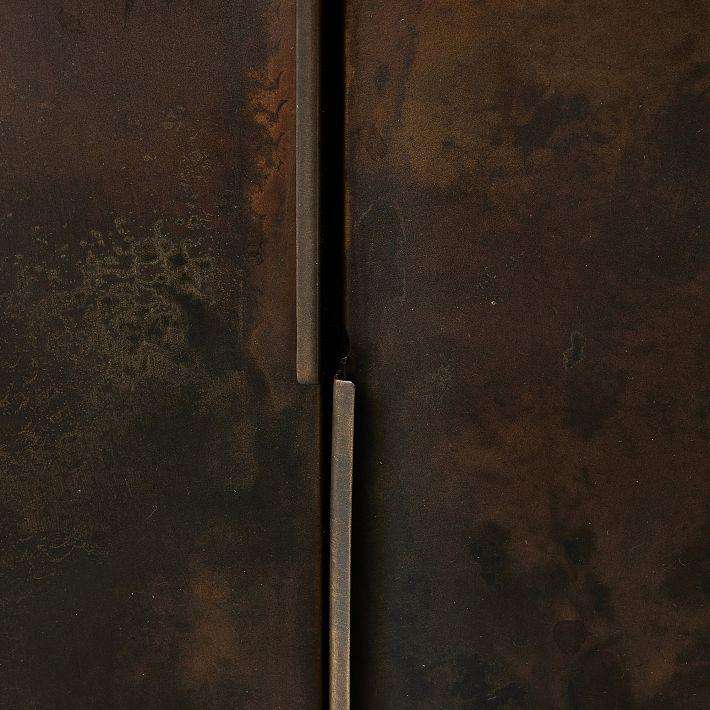 Pluto Buffet – Model A2156